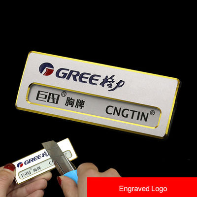 주문 사용자 지정 새겨진 이름 태그 로고 색상 채우기와 함께 자석 재사용 금속 이름 배지 online manufacture